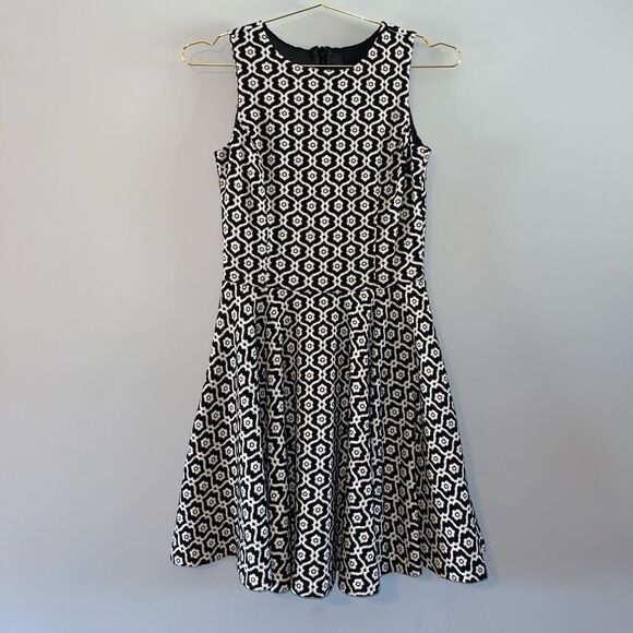 Cynthia Rowley Sleeveless Fit & Flare Textured Floral Geometric Dress || SZ XS - Picture 2 of 13